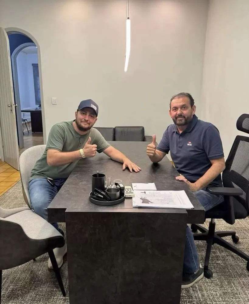 Vereador Maycon Roberto (MDB) fortalece parceria com o deputado estadual Laerte Gomes durante reunião em Ji-Paraná