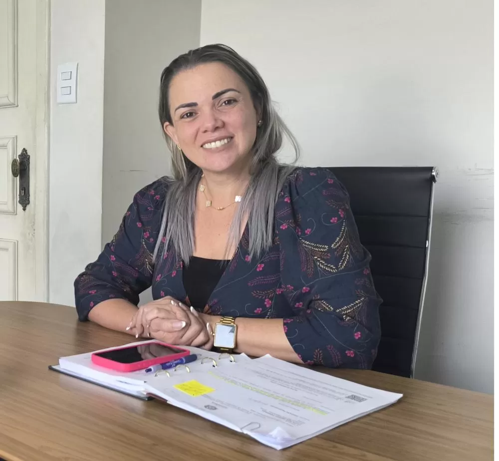 Lei federal sobre habilitação gratuita motiva requerimento da deputada Cláudia de Jesus