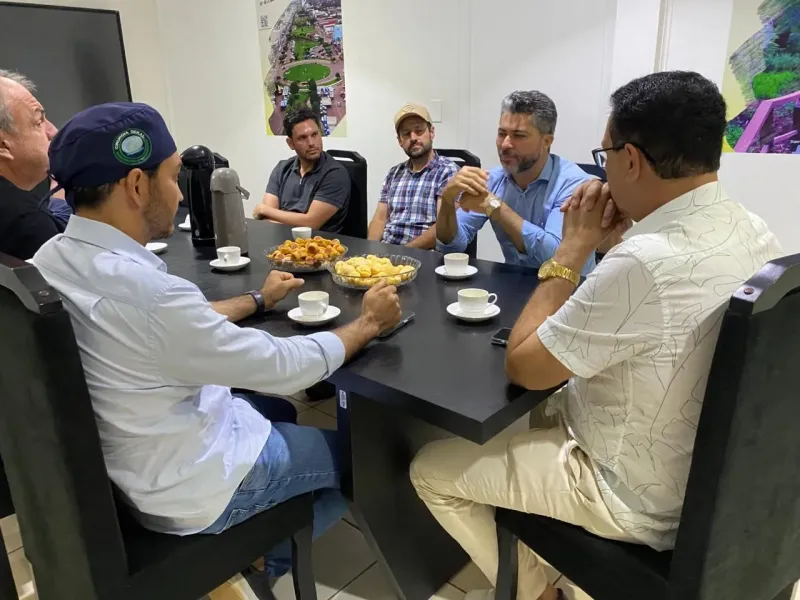 Em reunião com deputado Fernando Máximo, Prefeito Aldo Júlio assegura mais R$ 2 milhões para a saúde de Rolim de Moura