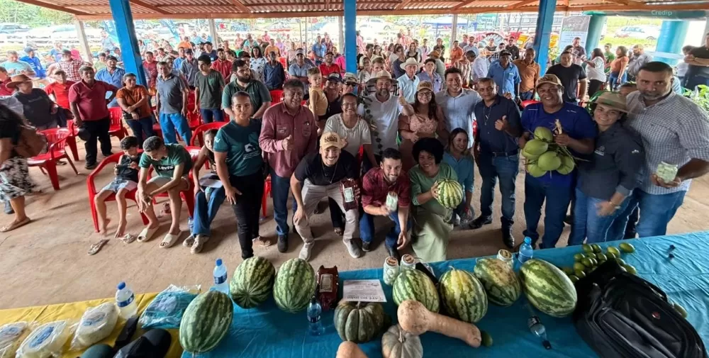 Laerte Gomes faz super entrega de implementos agrícolas para fortalecer produção rural em Costa Marques