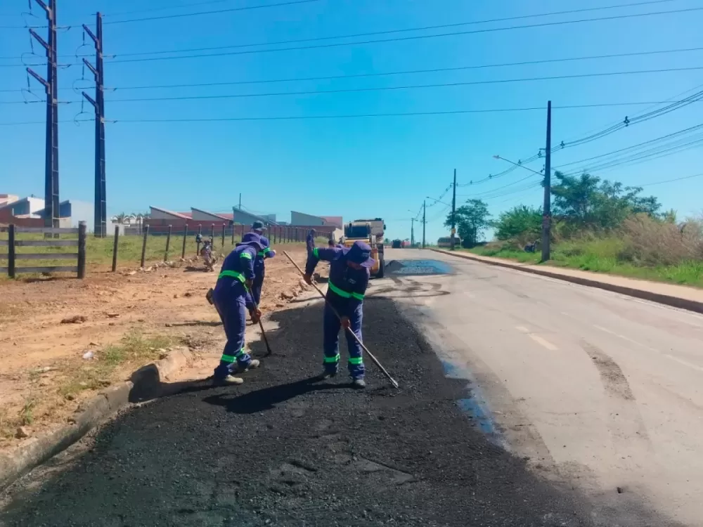 Prefeitura realiza operação tapa-buraco no Park Amazonas