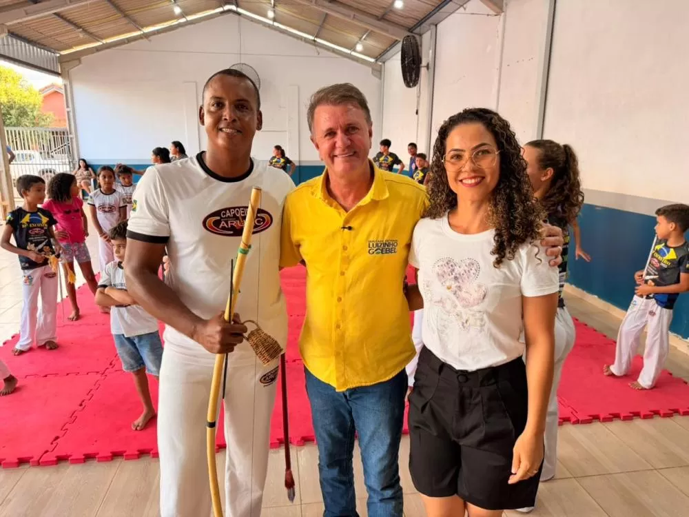 Deputado Luizinho Goebel visita projeto de capoeira em Seringueiras e destina recurso de R$ 70 mi