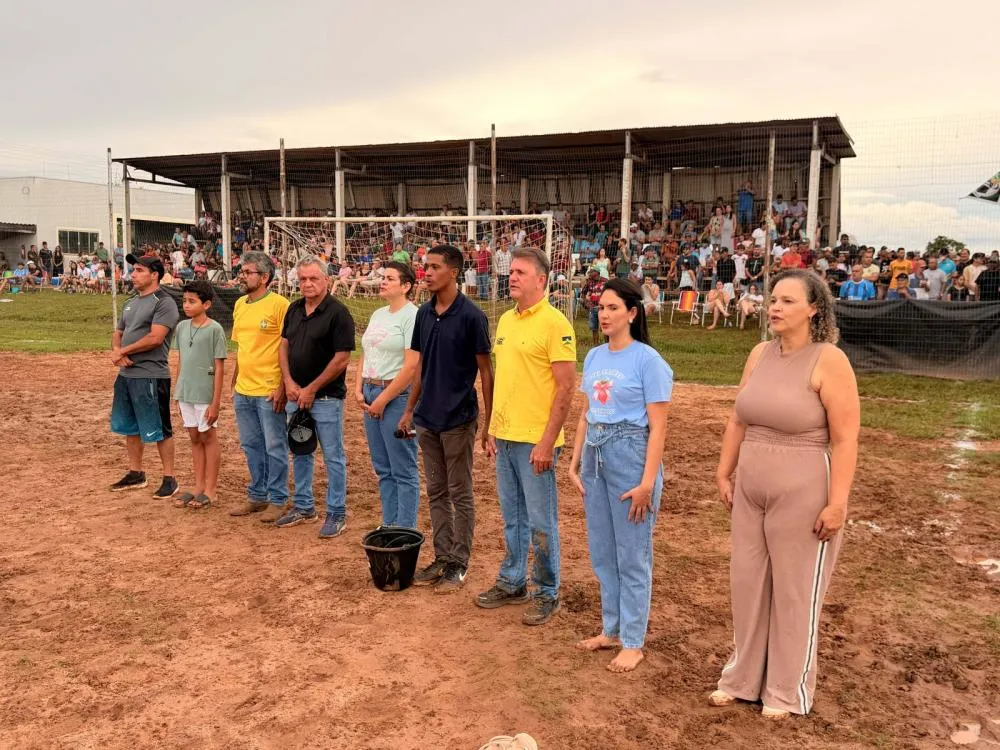 Deputado Luizinho Goebel incentiva e participa da final do Campeonato Barrão 2026 em Colorado do Oeste
