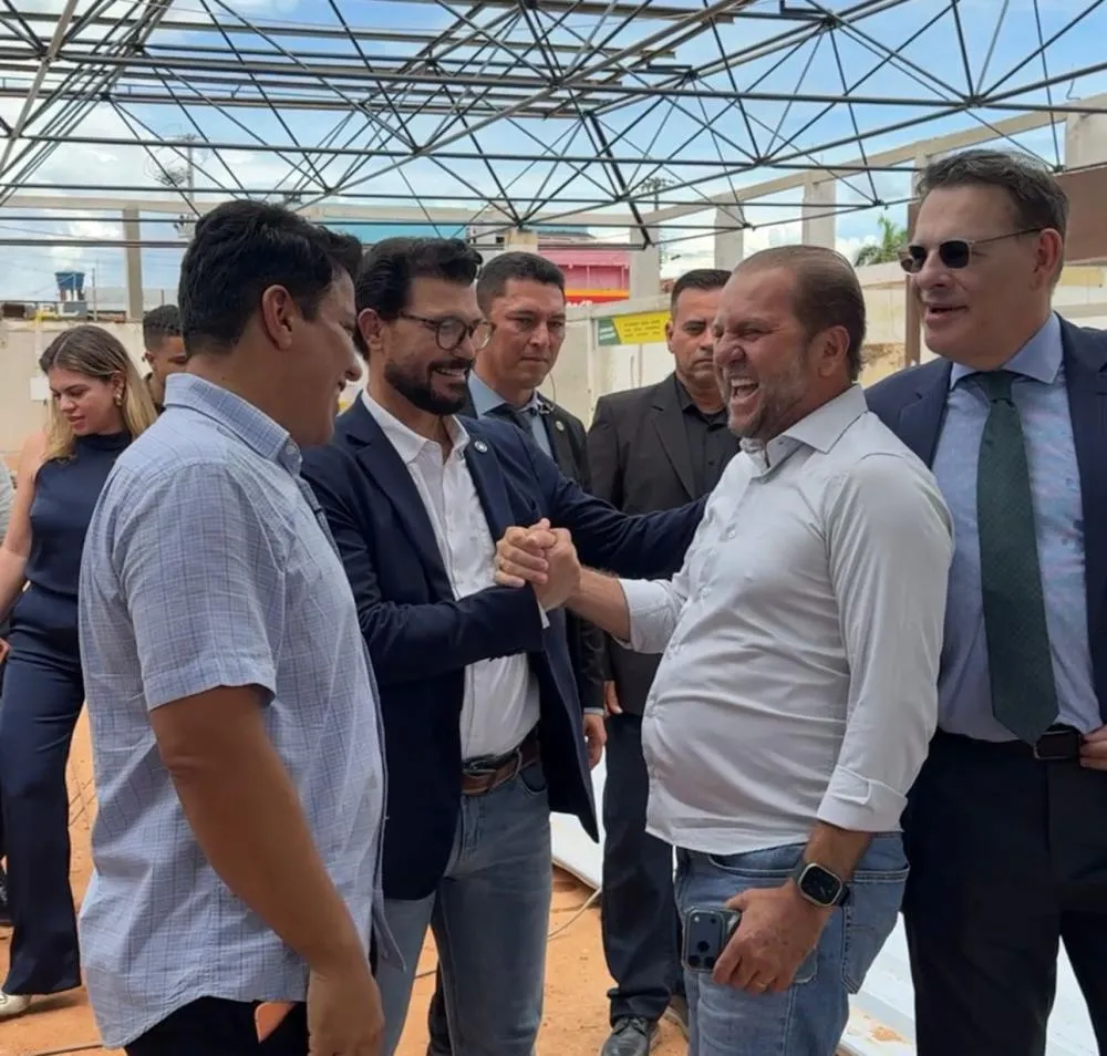 Cirone Deiró acompanha obras da nova rodoviária de Cacoal