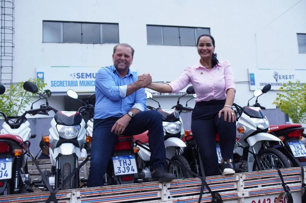 Cirone assegura recursos e agentes de saúde de Cacoal recebem motocicletas