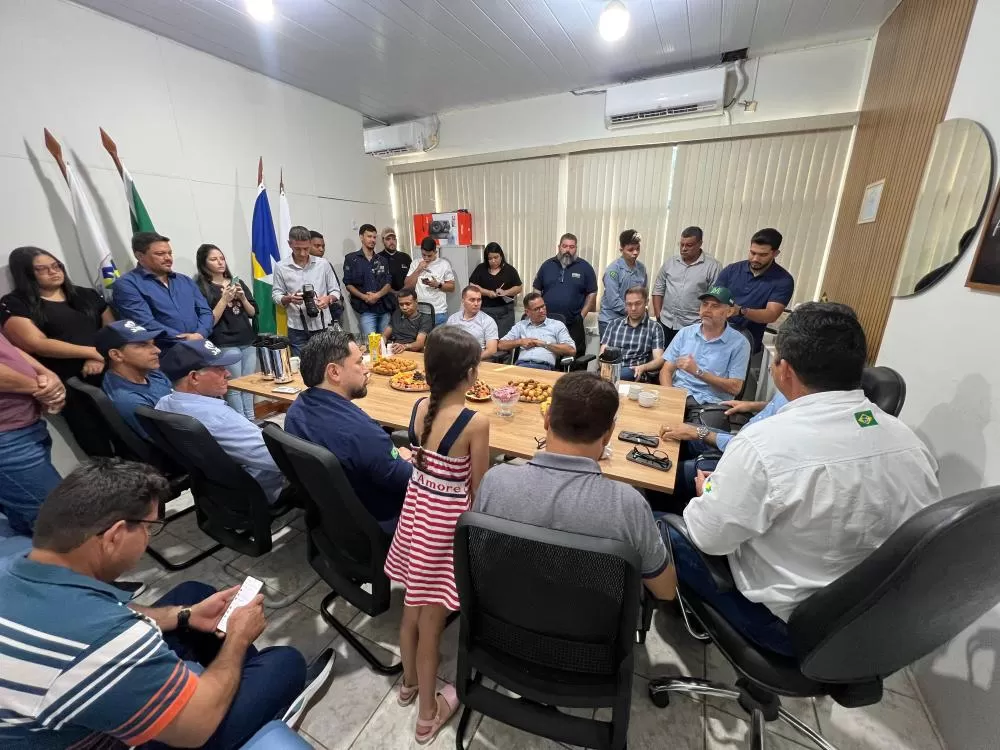 Visita institucional do senador Marcos Rogério à Câmara Municipal