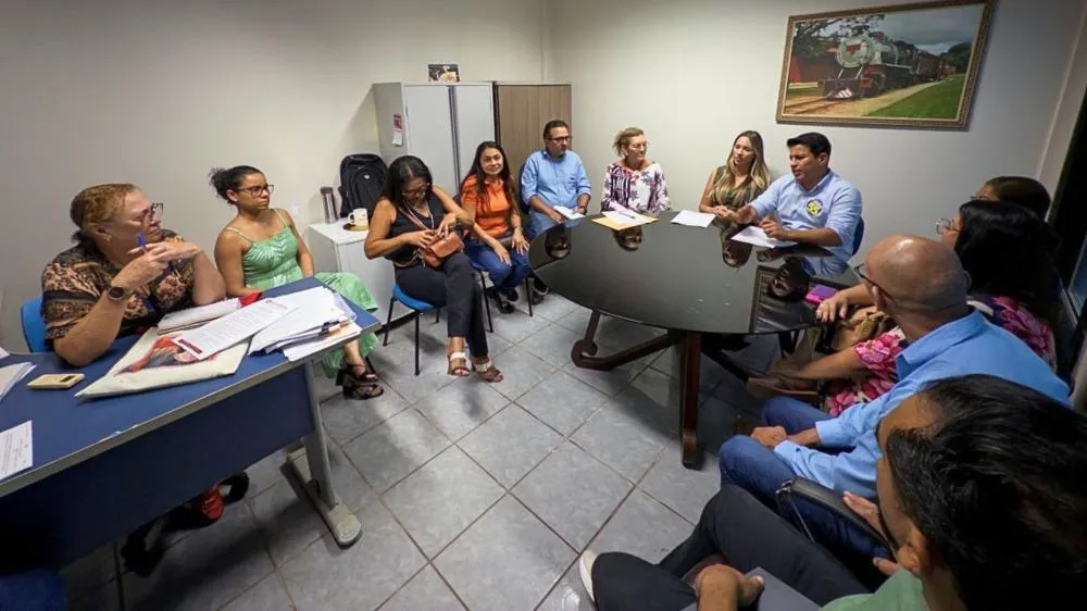Furia firma compromisso com profissionais da saúde e defende valorização da categoria