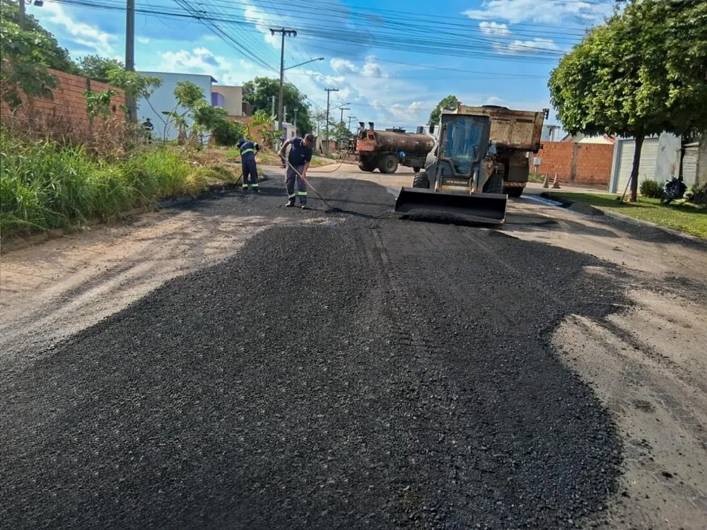 Prefeitura avança na recuperação de ruas e avenidas de Ji-Paraná