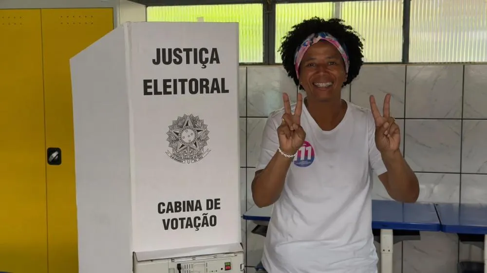 Sílvia Cristina vota em Ji-Paraná e diz que está pronta para representar Rondônia no Senado