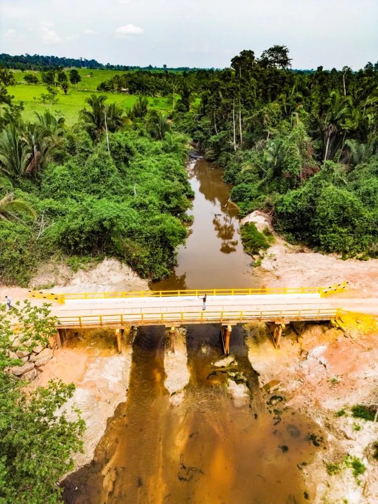 Prefeitura conclui reconstrução da ponte da Linha 206, na zona rural de Ji-Paraná