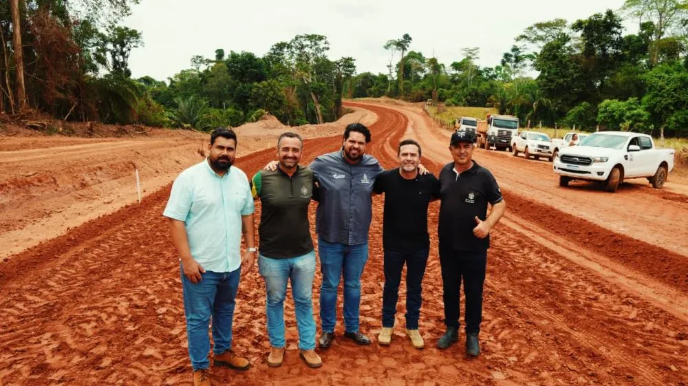 Em Alta Floresta, Jean Oliveira acompanha obras na Serra do Pialopes e DER confirma asfalto em breve