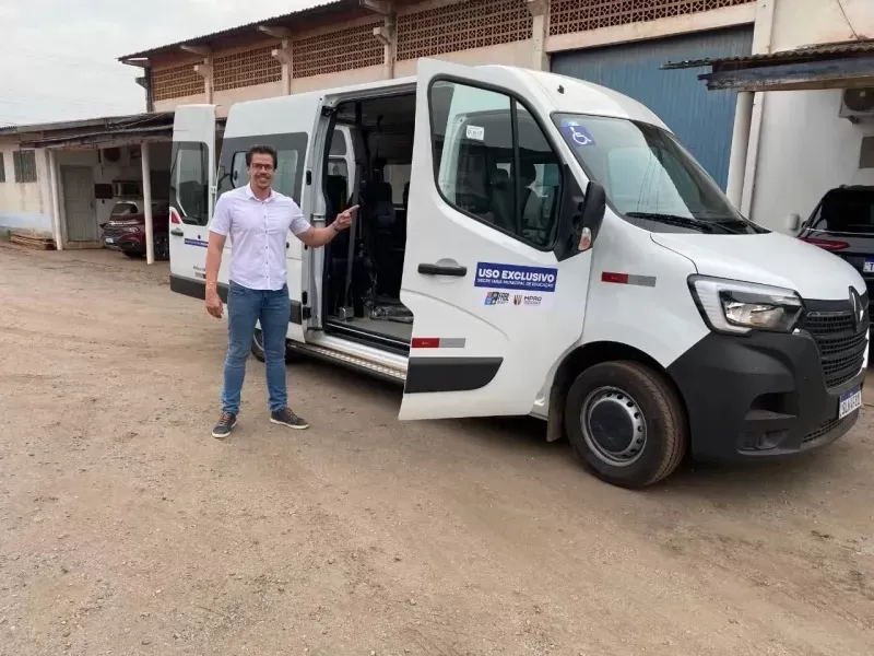 SEMED de Rolim de Moura é destaque em edital do Ministério Público e recebe equipamentos para inclusão e inovação educacional