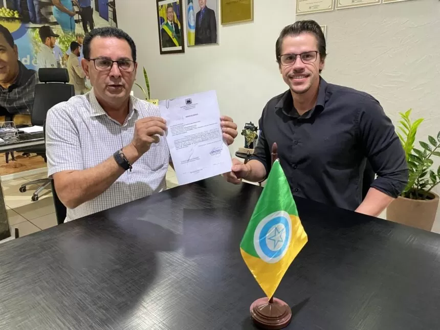 Prefeito Aldo Júlio assina ordem de serviço para construção de escola em tempo integral em Rolim de Moura