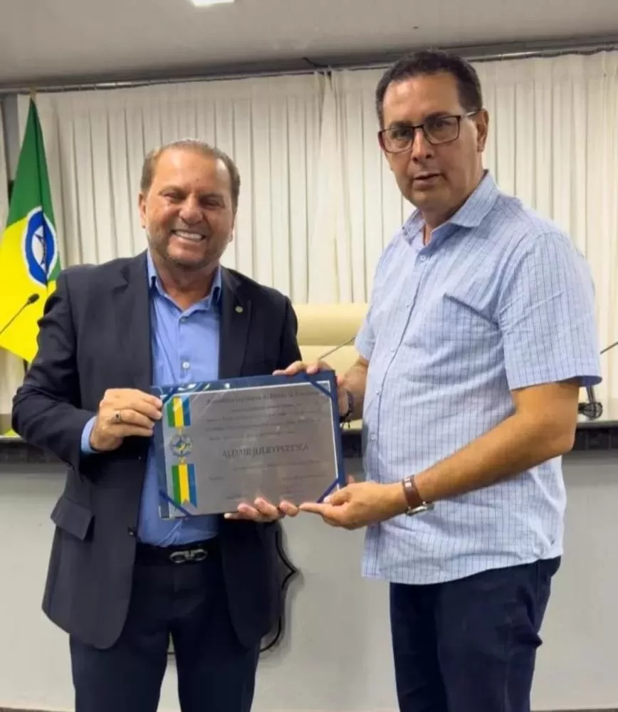 Prefeito Aldo Júlio é agraciado com o Título Honorífico de Cidadão do Estado de Rondônia, concedido pela Assembleia Legislativa